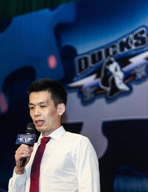 步行者队主力球员坎巴沙罗继续缺席比赛，球队需要其他球员站出来
