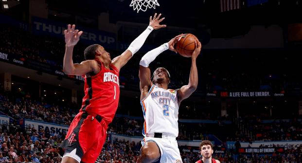 NBA季后赛：狂扫老鹰队进入决赛